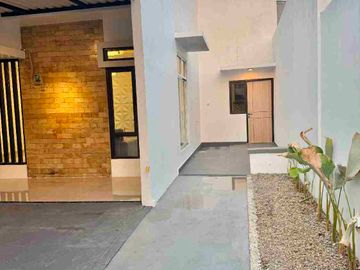 rumah mewah siap huni tanah luas harga dibawah harga pasar