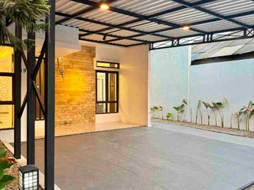 rumah mewah siap huni tanah luas harga dibawah harga pasar