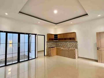 rumah mewah siap huni tanah luas harga dibawah harga pasar