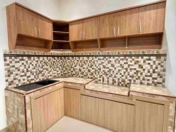rumah mewah siap huni tanah luas harga dibawah harga pasar