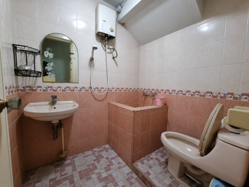 Rumah Taman Ratu Murah Jalan 2 mobil 3Kt 2lt Ratu Mawar Greenville Duri Kepa n1166