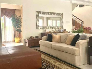 Rumah Mewah dan Luas di Raffles Hills Cibubur