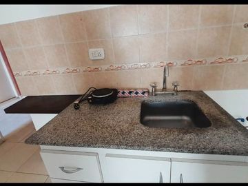 - MONOAMBIENTE A ESTRENAR EN EXCELENTE CONDICIONES