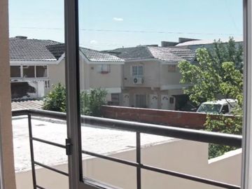 - MONOAMBIENTE A ESTRENAR EN EXCELENTE CONDICIONES