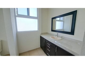 Casa en venta en Burgos Bugambilias, Temixco, con alberca y jardín, buena ubicación
