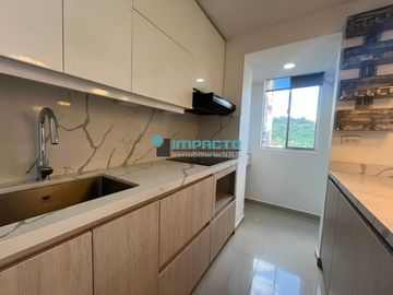 Se arrienda apartamento en el sector de San German cód. 4692