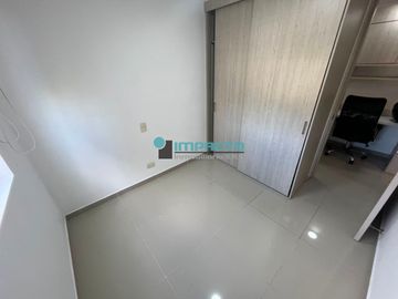 Se arrienda apartamento en el sector de San German cód. 4692