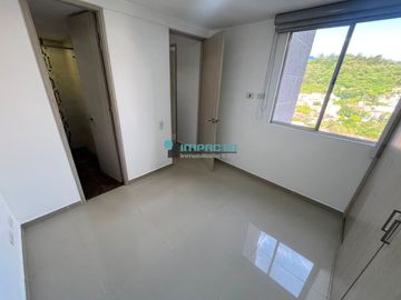 Se arrienda apartamento en el sector de San German cód. 4692
