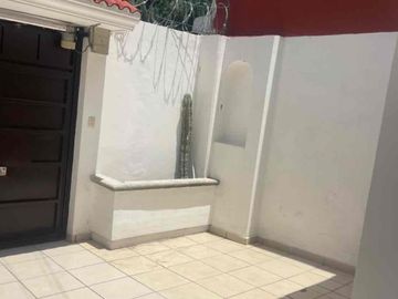 SE VENDE CASA DE TRES RECÁMARAS AL SUR DE LA CIUDAD, COLONIA SNTE, EN PUEBLA  | Todos los Créditos | $1,370,000