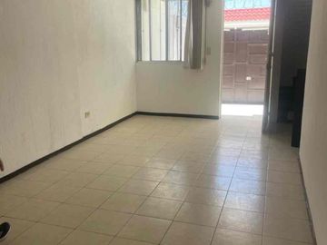 SE VENDE CASA DE TRES RECÁMARAS AL SUR DE LA CIUDAD, COLONIA SNTE, EN PUEBLA  | Todos los Créditos | $1,370,000