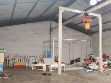 Dijual Murah Gudang 2 Lantai SHM Ada Mess, Kantor dan Crane di Kapuk Kamal Indah