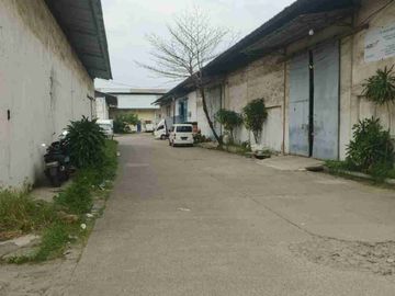 Disewakan gudang cakung banyak stok variasi luas