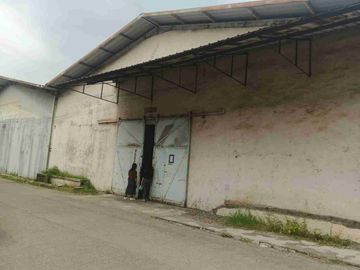 Disewakan gudang cakung banyak stok variasi luas