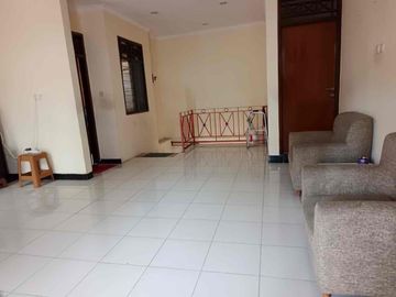 Dijual/Disewakan Rumah Strategis Johar Baru Jakarta Pusat Siap Huni