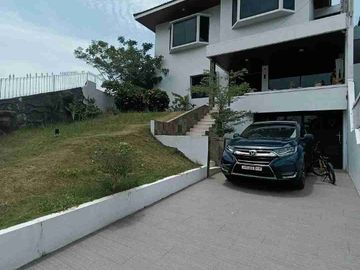 Rumah American Style di  Villa Shangri-la Garden dekat Sekupang Batam
