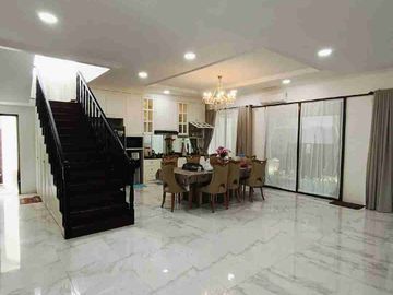 Rumah American Style di  Villa Shangri-la Garden dekat Sekupang Batam