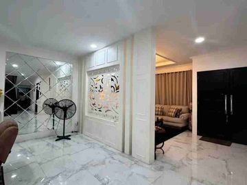 Rumah American Style di  Villa Shangri-la Garden dekat Sekupang Batam