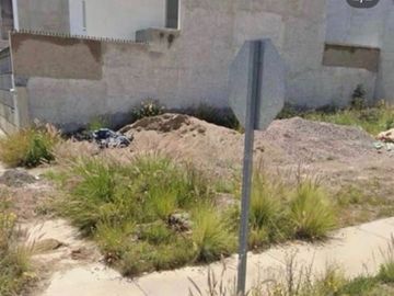 Terreno PLANO en Venta en Villa Magna.