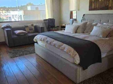 Arriendo linda casa dentro Urbanización el Condado sin amoblar