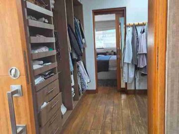 Arriendo linda casa dentro Urbanización el Condado sin amoblar