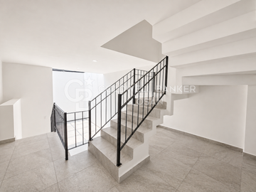 CASA EN VENTA, CD. SATÉLITE, CIRCUITO DIPLOMATICOS