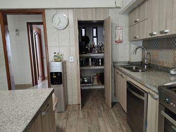 CASA DE 4 RECAMARAS BUGAMBILIAS PRIMERA SECCIÓN