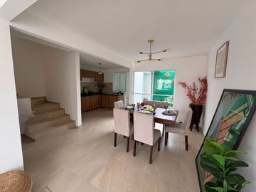 Casa en Venta Modelo Oro a Estrenar de Tres Habitaciones por Carr. Matehuala
