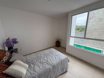 Casa en Venta Modelo Oro a Estrenar de Tres Habitaciones por Carr. Matehuala