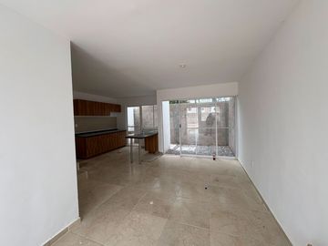 Casa en Venta Modelo Selva a Estrenar de Tres Habitaciones por Carr. Matehuala