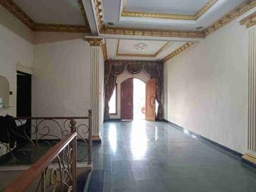 DIJUAL CEPAT RUMAH MEWAH 2LANTAI DICIPAYUNG JAKARTA TIMUR