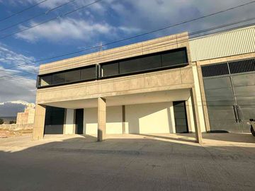 Bodega nueva en renta