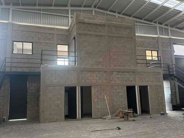 Bodega nueva en renta