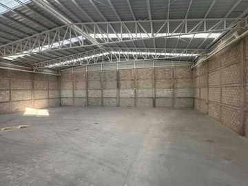 Bodega nueva en renta