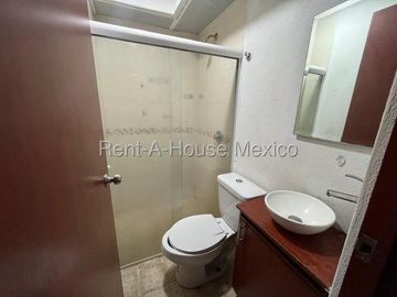 Departamento en Renta en Alvaro Obregón, Colonia Carola