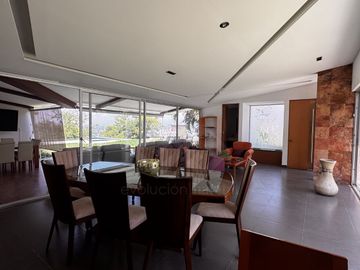 CASA EN VENTA EN JIUTEPEC, MOR. DE 1 NIVEL CON ALBERCA, ALDENTRO DE FRACC CON VIGILANCIA 24/7