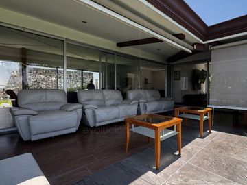 CASA EN VENTA EN JIUTEPEC, MOR. DE 1 NIVEL CON ALBERCA, ALDENTRO DE FRACC CON VIGILANCIA 24/7