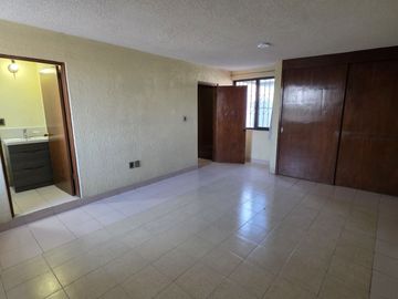 CASA EN VENTA CUAUTLA MORELOS A UN COSTADO DE THE HOME DEAPOT, 3 RECAMARAS TERRAZA CON JARDIN COCHERA TECHADA