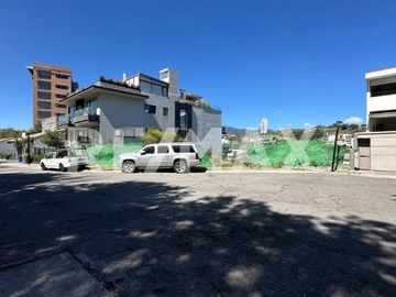 Terreno en Venta – Lomas Country Club, Huixquilucan, Estado de México
