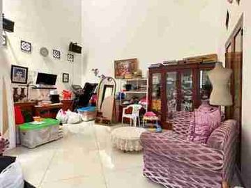 rumah megah non cluster di Cipinang otista