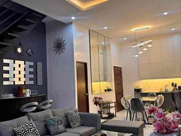 HOUSE & LOT FOR RENT FULLY FURNISH NEAR IN THE BEACH AND AIRPORT