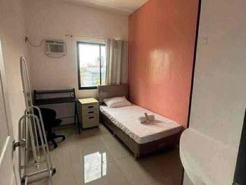 HOUSE & LOT FOR RENT FULLY FURNISH NEAR IN THE BEACH AND AIRPORT