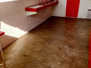 Over kontrak restoran dengan lokasi strategis di jalur utama Jl.Pondok Cabe raya, berada di area dengan lalu lintas yang ramai dan mudah dijangkau.