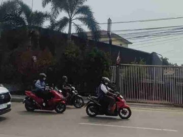 DIJUAL GEDUNG SERBAGUNA JL IMAM BONJOL CIBODAS TANGERANG