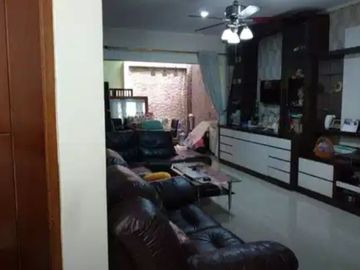 Dijual Rumah Premier Riviera Residence Jatinegara Siap Huni, Cakung, Jakarta Timur, 024