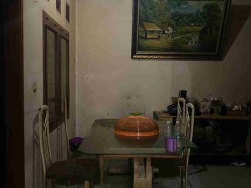 rumah megah 4 kamar anti banjjir 
di Klender duren sawit