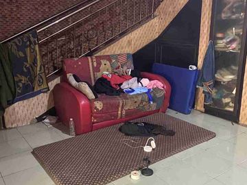 rumah megah 4 kamar anti banjjir 
di Klender duren sawit