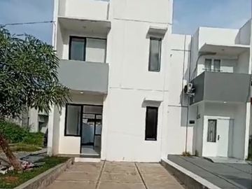RUMAH MURAH CANTIK MINIMALIS MODERN 2 LANTAI DI KEDAUNG PAMULANG TANGGERANG SELATAN BISA KPR DP 0