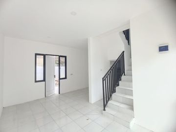 RUMAH MURAH CANTIK MINIMALIS MODERN 2 LANTAI DI KEDAUNG PAMULANG TANGGERANG SELATAN BISA KPR DP 0