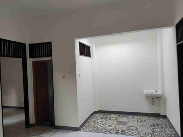 rumah siap huni di taman pulo gebang jakarta timur