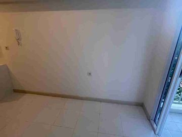 disewakan apartemen tokyo riverside studio kosongan pik 2 termurah